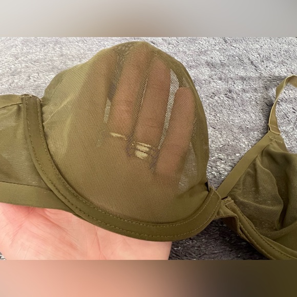 CUUP BRA - Picture 4 of 7